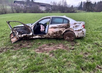 St. Pelagiberg: Mit Auto überschlagen